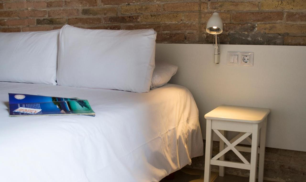 One-Bedroom Apartment,1398876347:JPEG